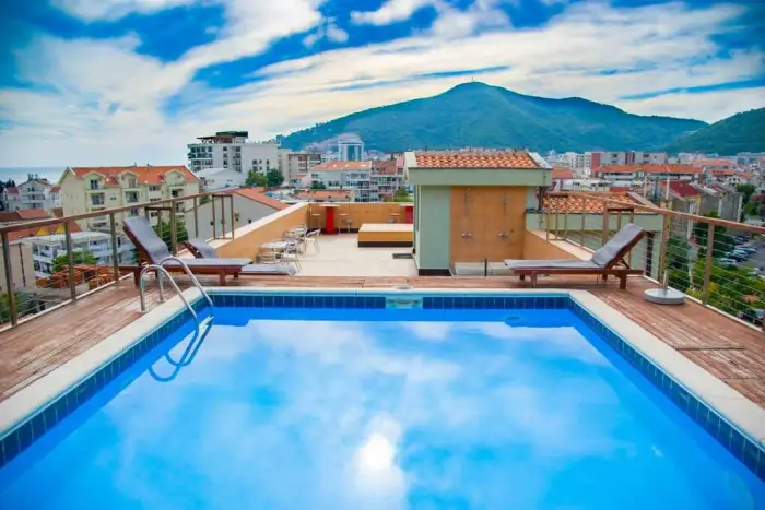 Czarnog�ra - Budva - Summer Camp - wylot z Warszawy, Gda�ska, Krakowa, Wroc�awia