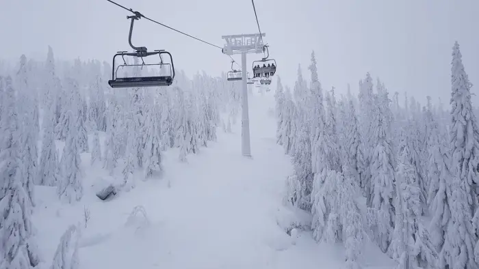 Korbiel�w - ob�z snowboardowy