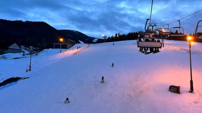 Korbiel�w - ob�z snowboardowy