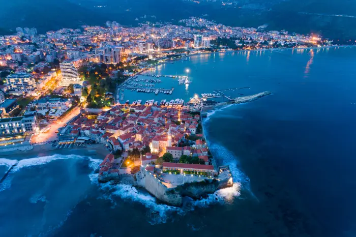 Czarnog�ra - Budva - Summer Camp 18+ - wylot z Warszawy, Wroc�awia