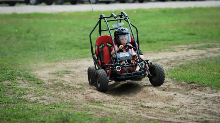 Borek - ob�z kartingowy