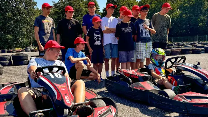 Borek - ob�z kartingowy