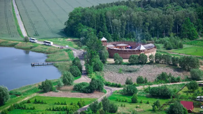 Byczyna - ob�z paintballowy