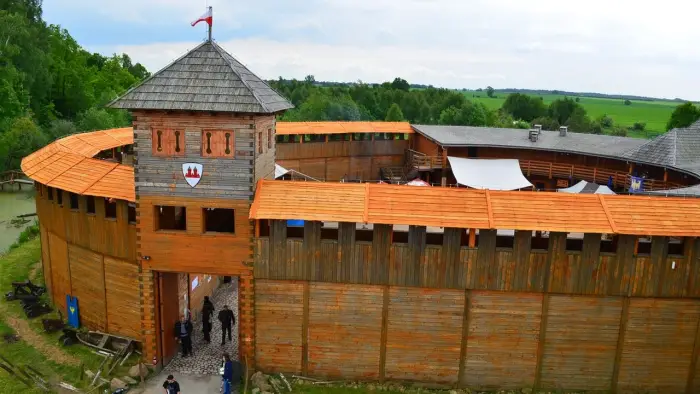 Byczyna - ob�z rycerski