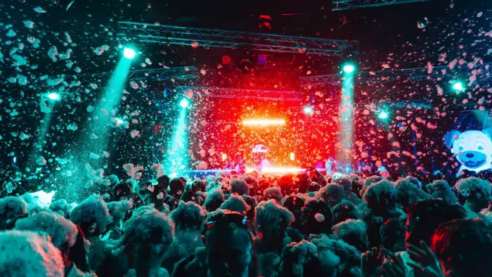 W�ochy - Rimini - hotel Karin - ob�z rekreacyjny Party Trip