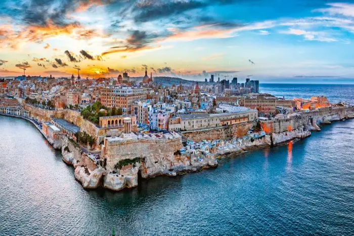 Malta - Bugibba - ob�z rekreacyjny z j. angielskim - wylot z Warszawy, Wroc�awia, Krakowa, Gda�ska