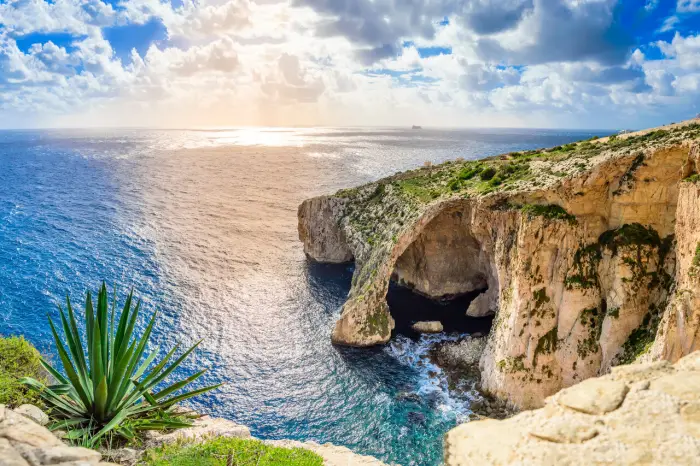 Malta - Bugibba - ob�z rekreacyjny z j. angielskim - wylot z Warszawy, Wroc�awia, Krakowa, Gda�ska