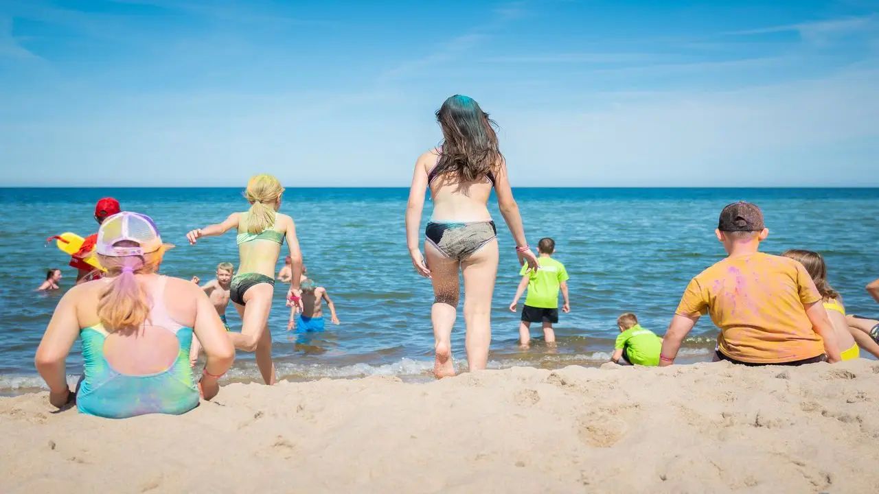 �azy - kolonia rekreacyjna