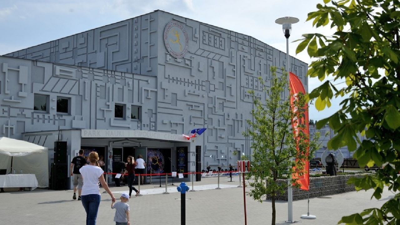 Krasiej�w - Klub Urwisa DinoCamp